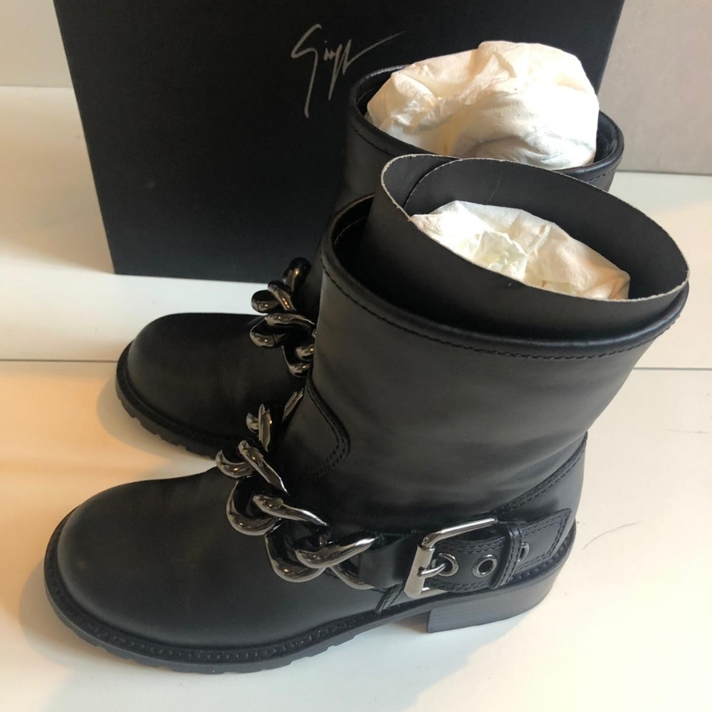 Giuseppe Zanotti 100%Athletic